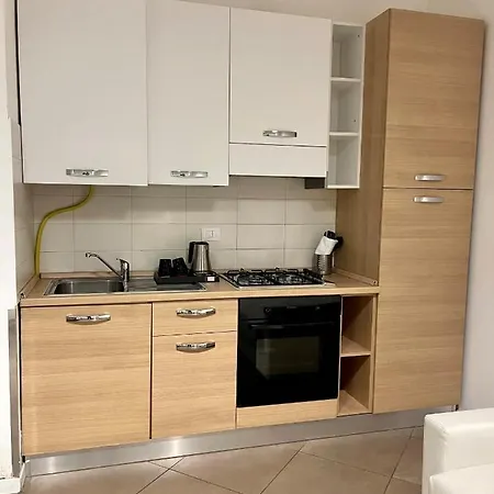 Easy - And Navigli Apartmanhotel 2*