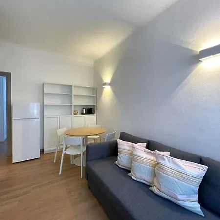Easy - And Navigli 4* Milano