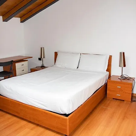 Easy - And Navigli Apartmanhotel 2*
