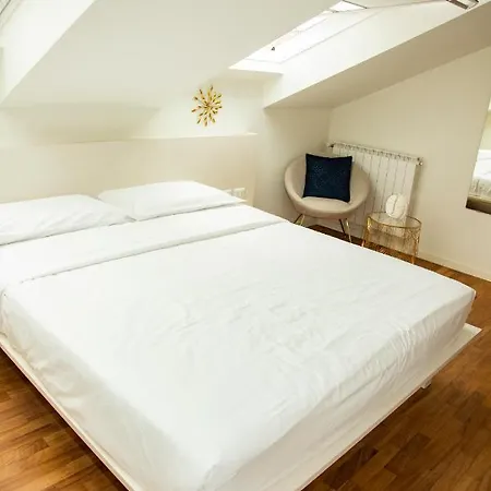 Easy - And Navigli Aparthotel Milan