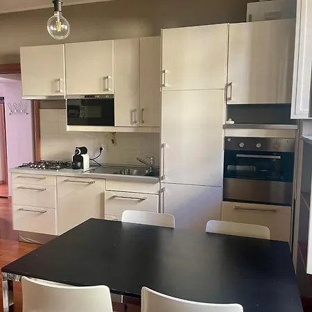 Apartmanhotel Easy - And Navigli 2*