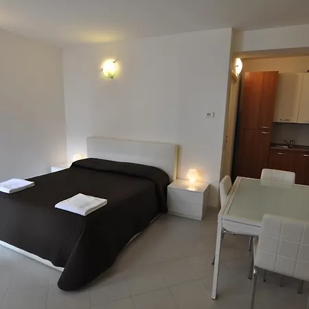 Aparthotel Easy - And Navigli 2*