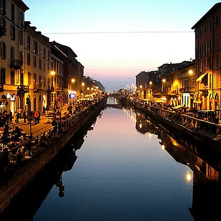 Lägenhetshotell Easy - And Navigli 4*