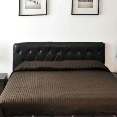 Easy - And Navigli Aparthotel 2*