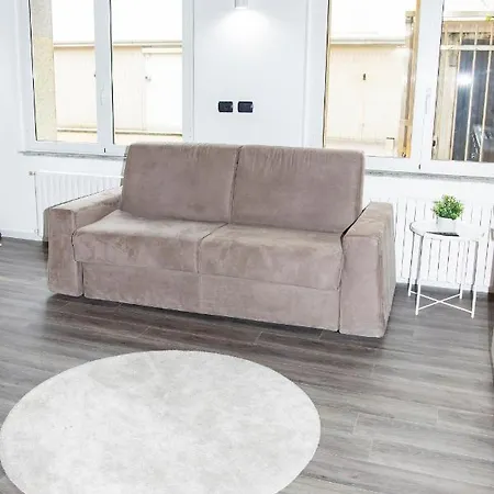 Easy - Rooms&apartments Navigli 2* Milano