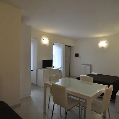 Aparthotel Easy - Rooms&apartments Navigli