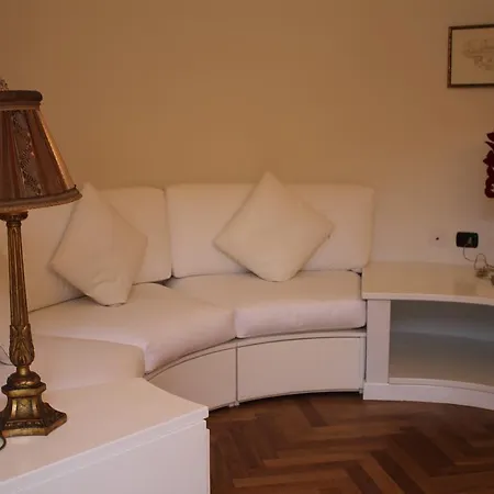 Aparthotel Easy - Rooms&apartments Navigli Milano